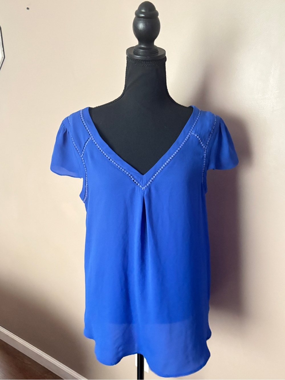 Anthropologie MAEVE Blue Flutter Sleeve v-neck top chiffon blouse Sz 10 M EUC